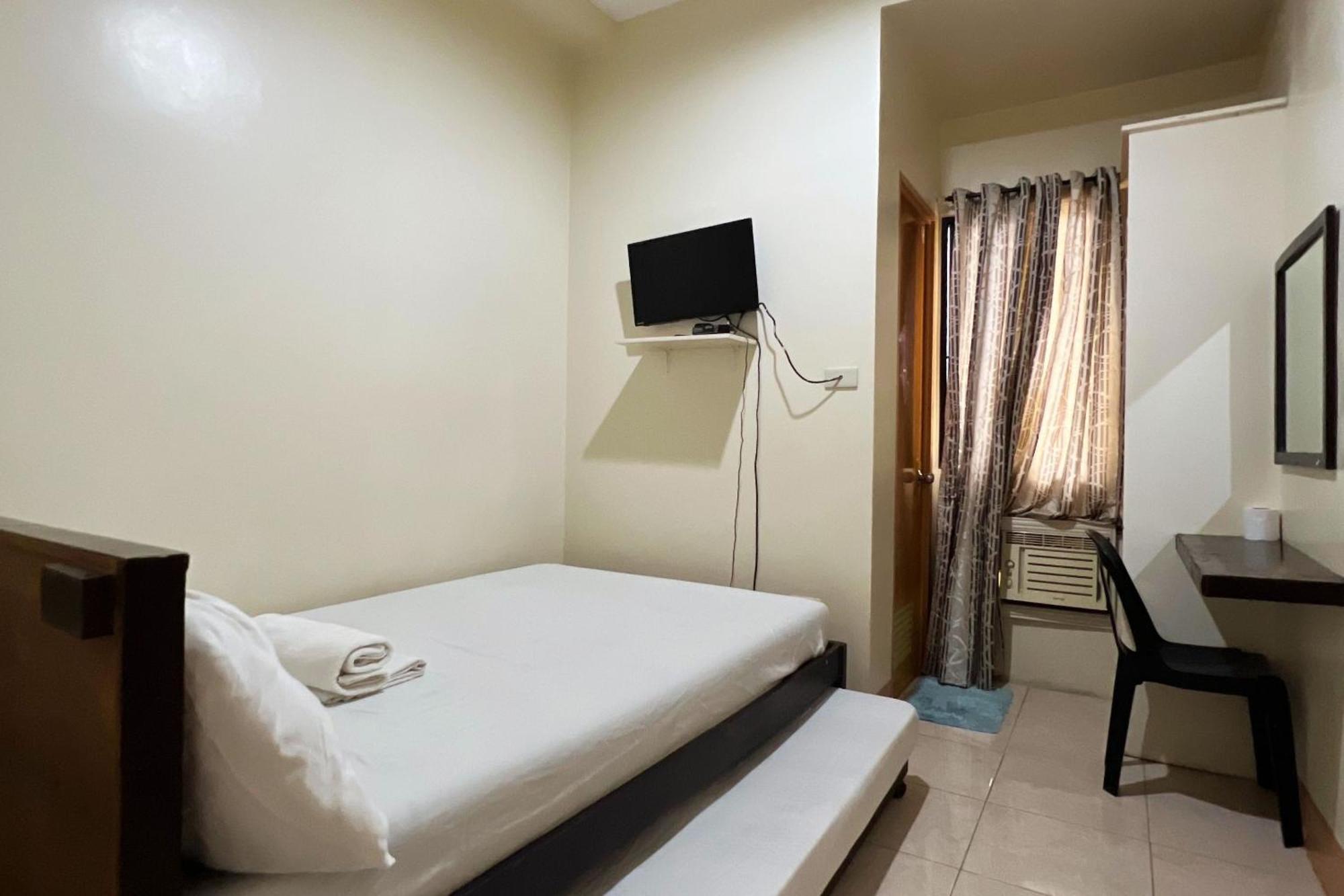 Sta Rosa Inn Iloilo Powered By Cocotel Camera foto