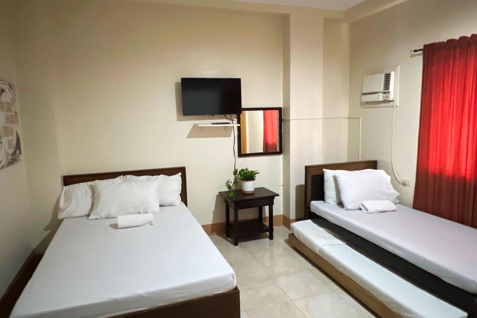 Sta Rosa Inn Iloilo Powered By Cocotel Camera foto