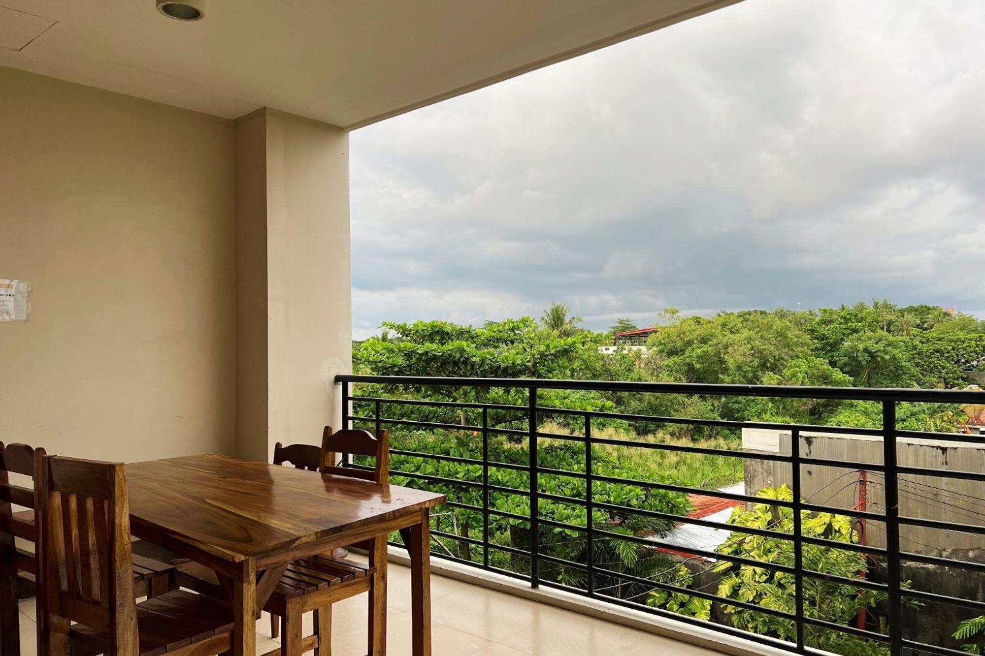 Sta Rosa Inn Iloilo Powered By Cocotel Esterno foto