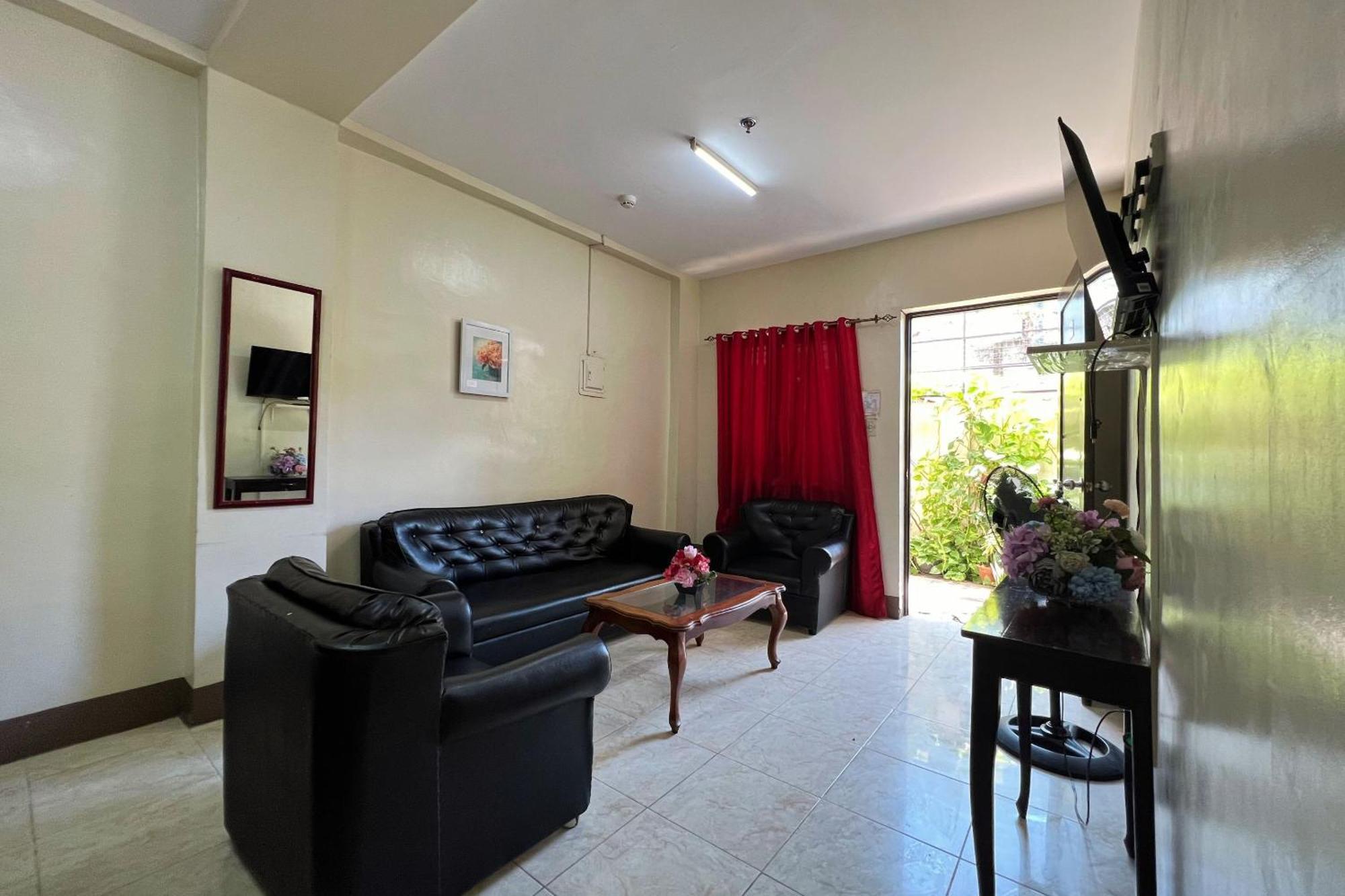 Sta Rosa Inn Iloilo Powered By Cocotel Camera foto